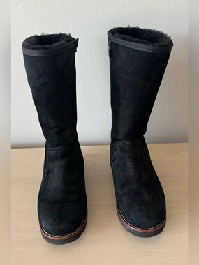 Black Classic UGG Waterproof Short Boots / Size 8